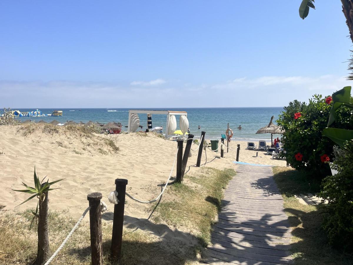 A&n * Marbella