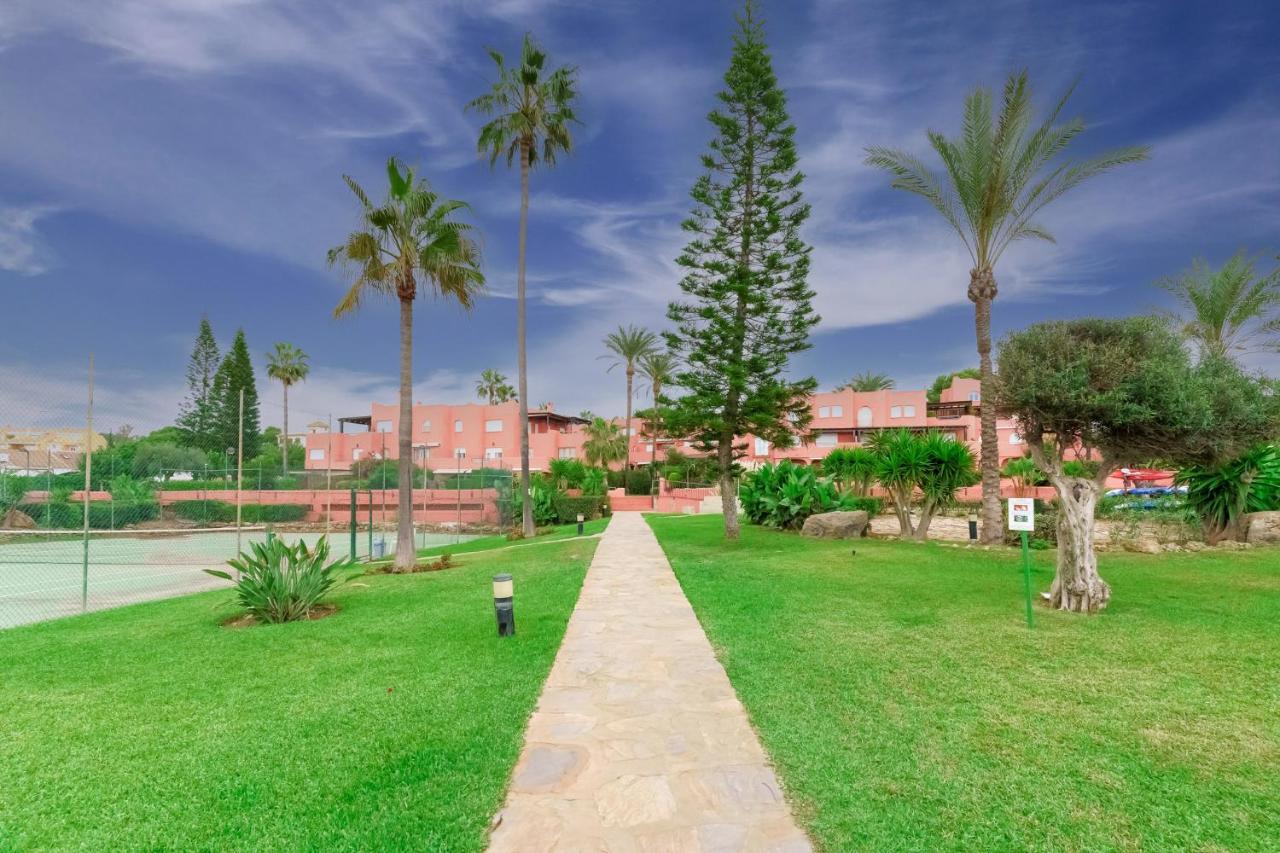 A&n * Marbella
