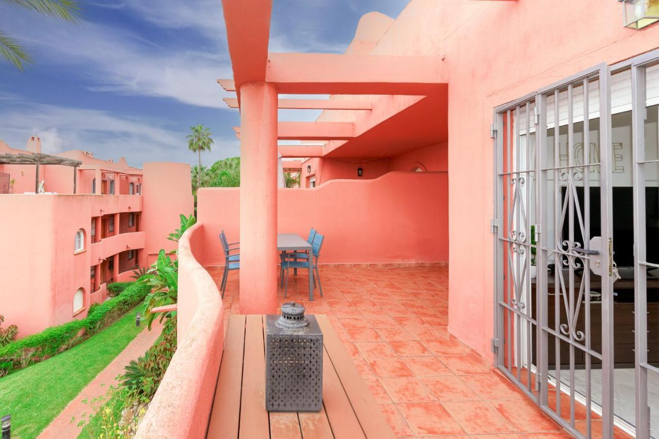 Apartment A&n